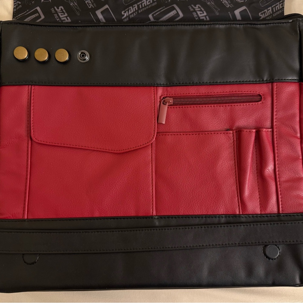 Star Trek: The Next Generation Laptop Messenger Bag (Command Red) - Picture 3 of 9